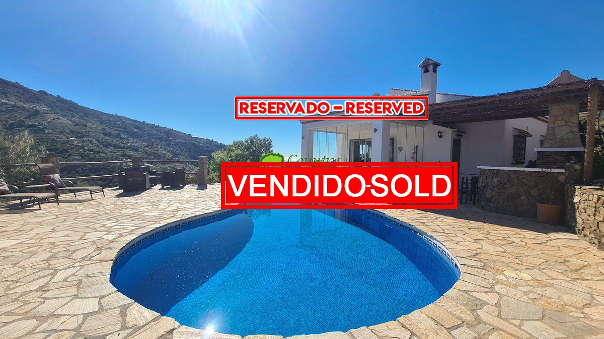 For Sale Country Houses in Cómpeta, Cómpeta. 385.000